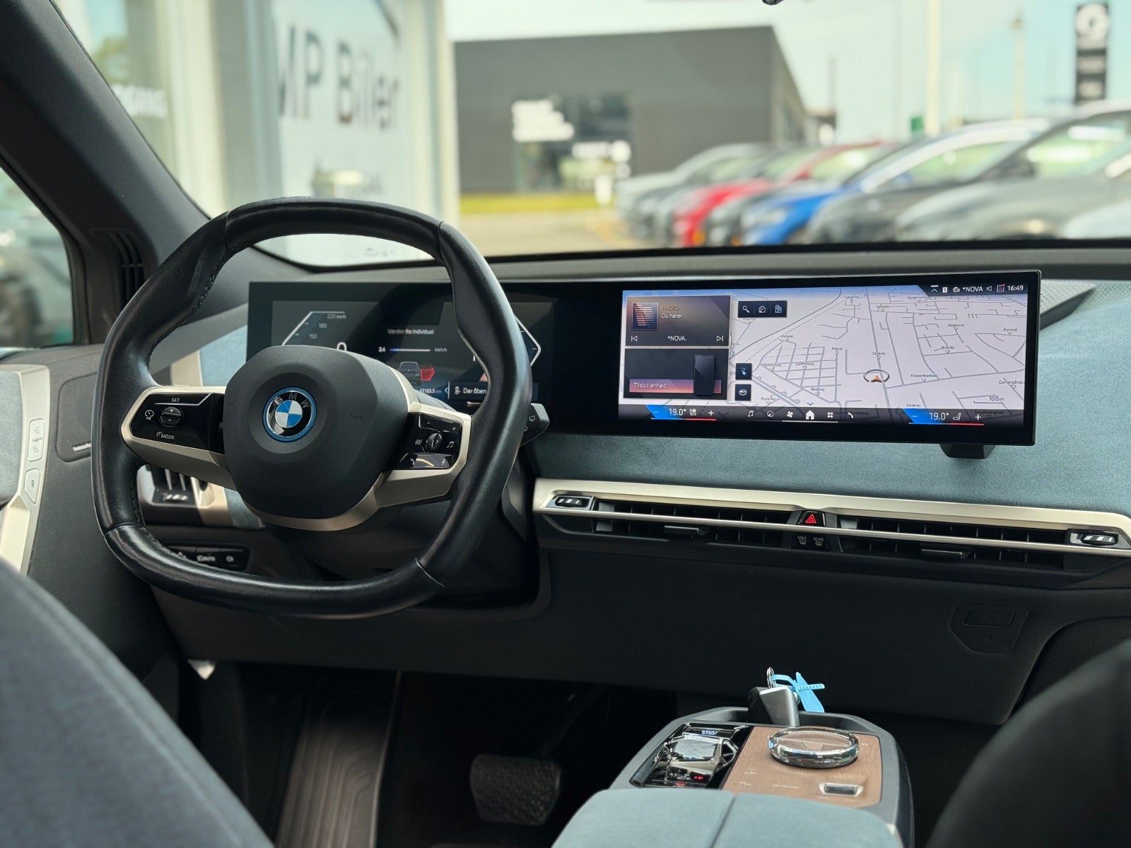 Billede af BMW iX xDrive40 Sport