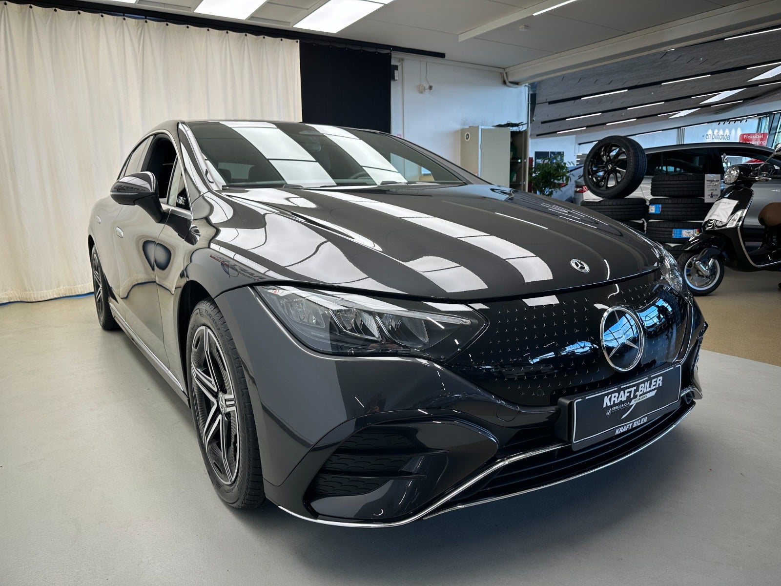 Billede af Mercedes EQE350  AMG Line