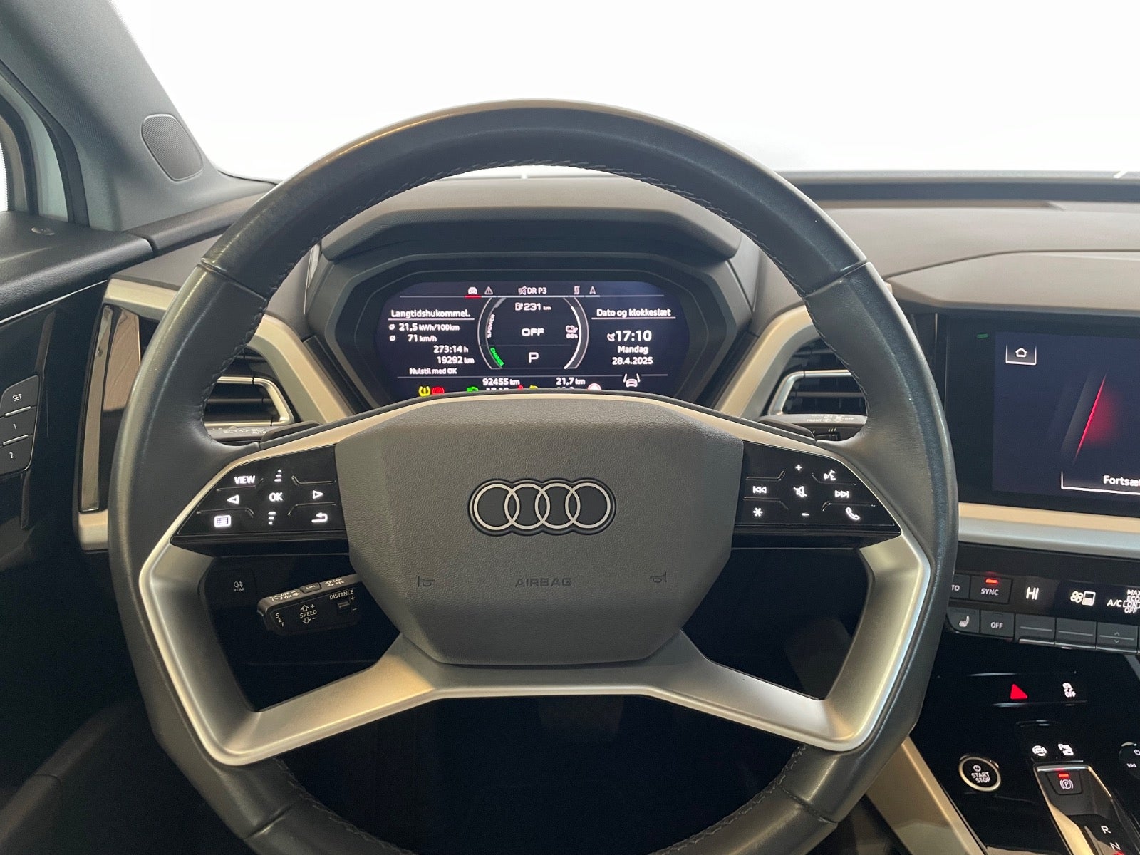 Audi Q4 e-tron S-line quattro
