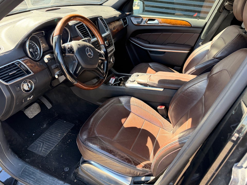 Mercedes GL500, Billede 2