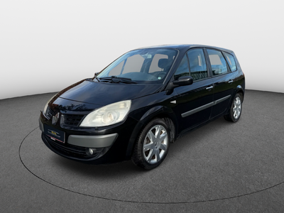 Renault Grand Scenic II 2,0 Dynamique 5d
