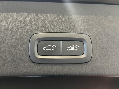 Volvo XC40 P6 ReCharge Core