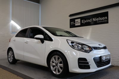 Kia Rio CVVT Attraction
