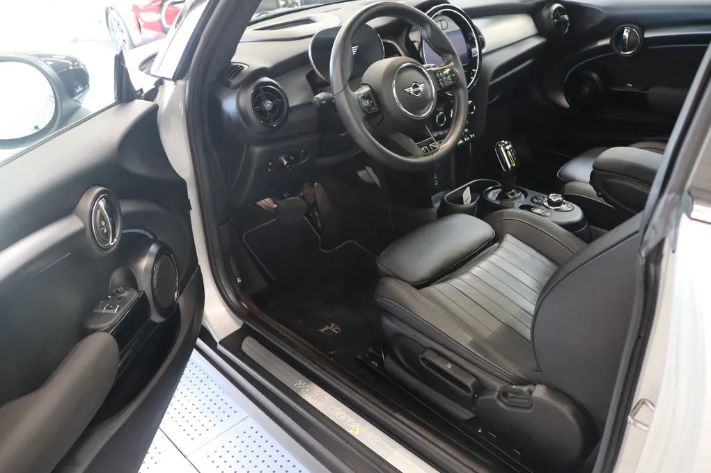 MINI Cooper SE Yours Trim