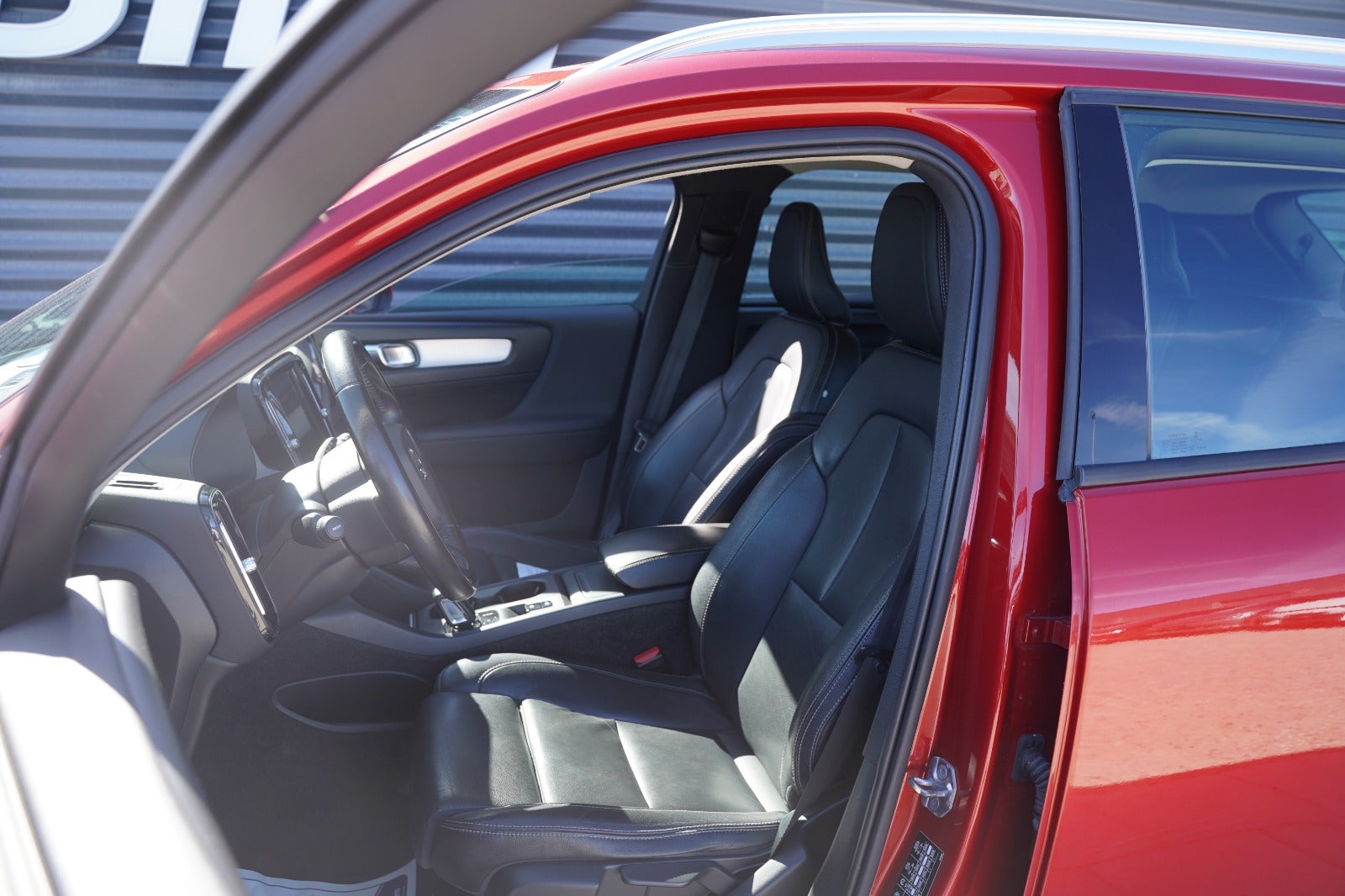 Billede af Volvo XC40 2,0 D4 190 Momentum aut. AWD