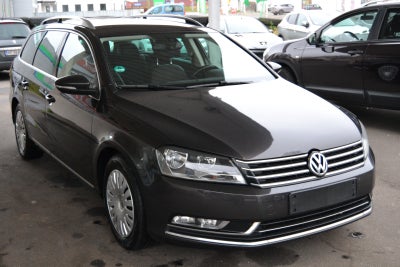 VW Passat 2,0 TDi 140 Highline Variant BMT 5d