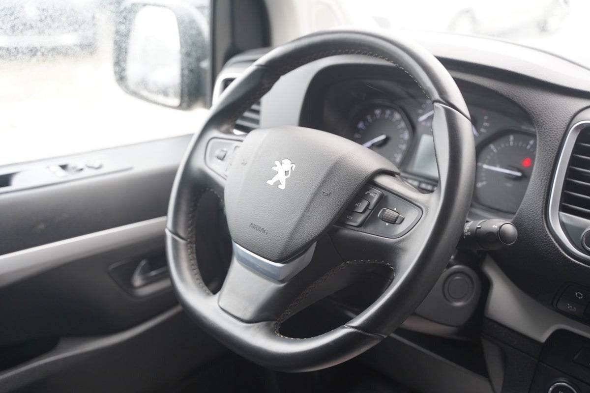 Billede af Peugeot Expert 2,0 BlueHDi 144 L3 Plus Van