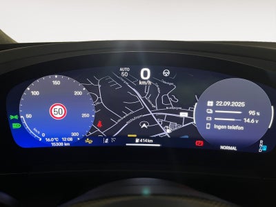 Porsche Macan Turbo Van