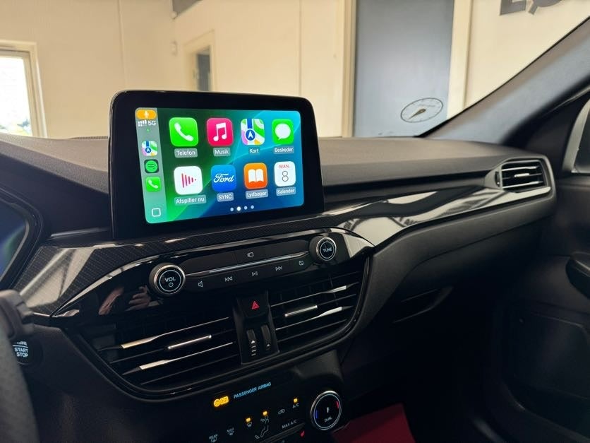 Ford Kuga PHEV ST-Line X CVT Van