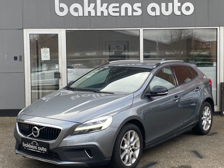 Volvo V40 CC D3 150 Momentum aut.
