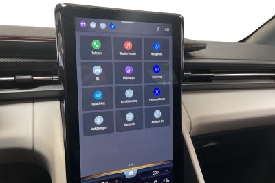 Ford Explorer Premium Extended Range