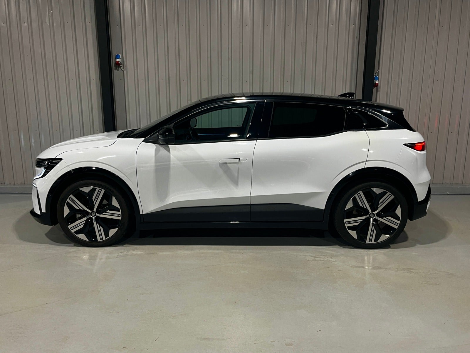 Renault Megane E-Tech 2023