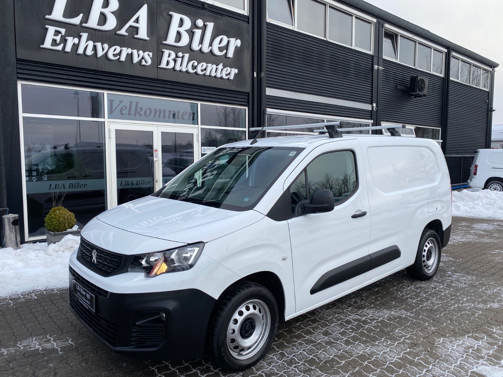 Peugeot Partner BlueHDi 100 L2V2 Grip Van