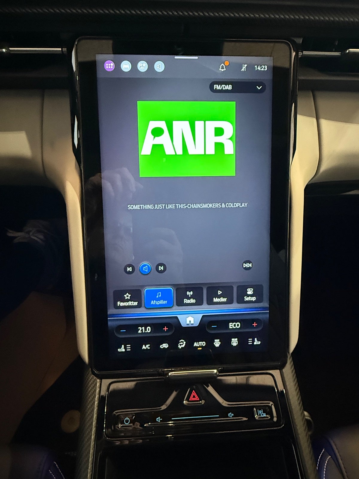 Ford Explorer Premium Extended Range AWD