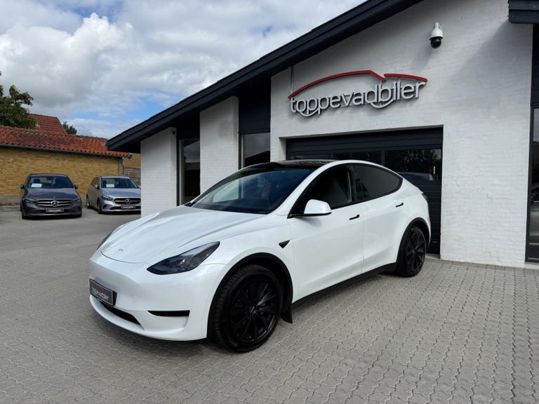 Tesla Model Y Long Range RWD