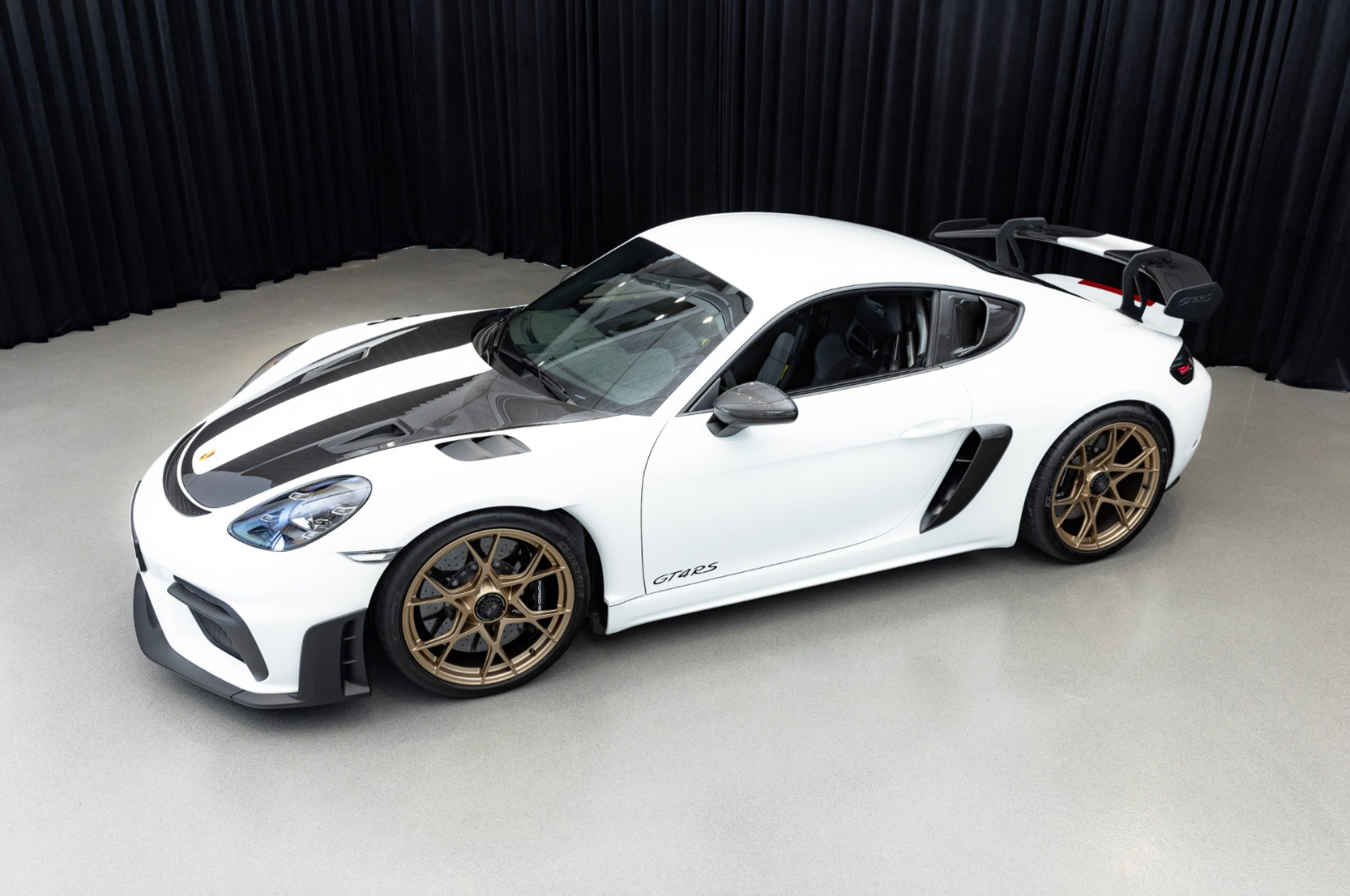 Gallery image 5 of 16