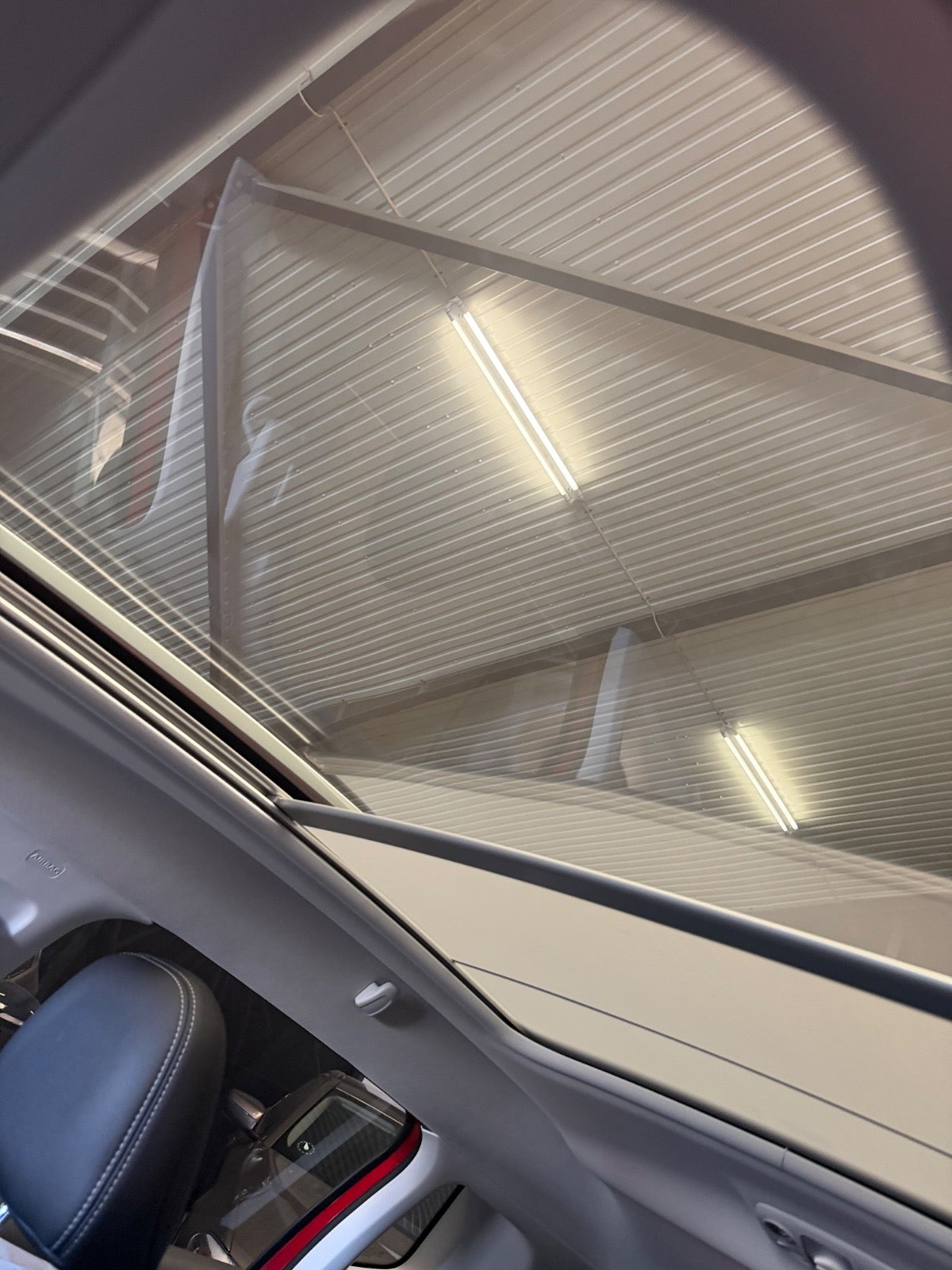 Peugeot 2008 BlueHDi 100 Allure Sky - billede 11
