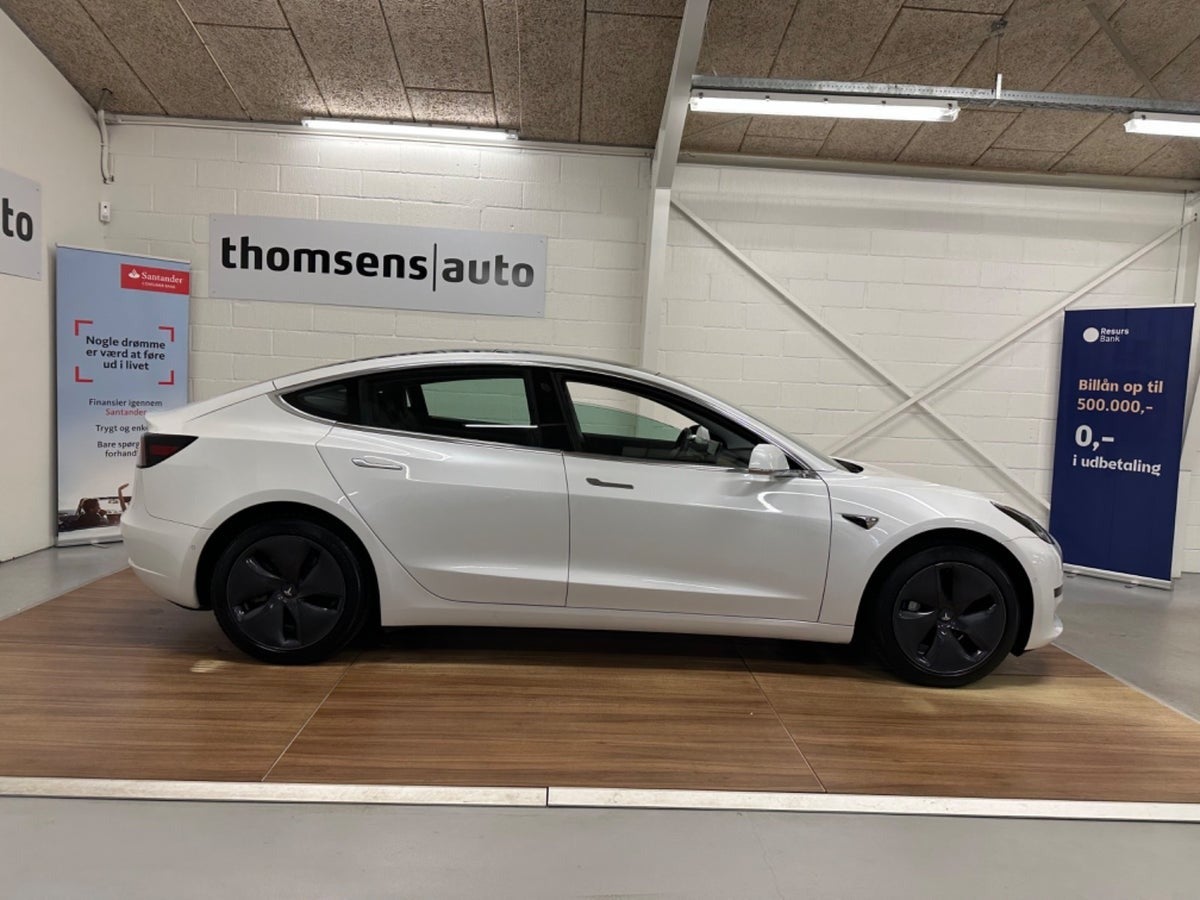 Tesla Model 3 2019