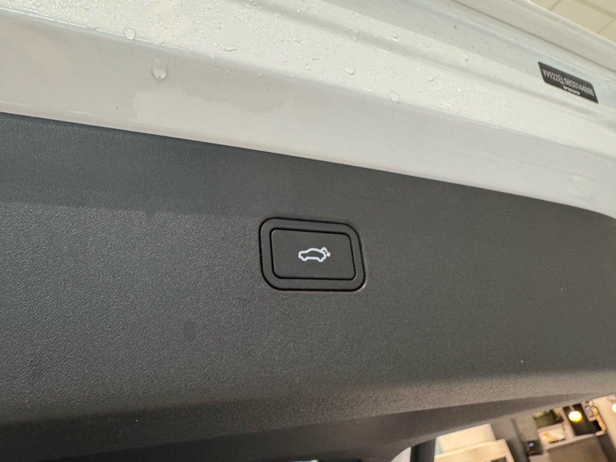 Volvo EX30 Extended Range Plus billede 10
