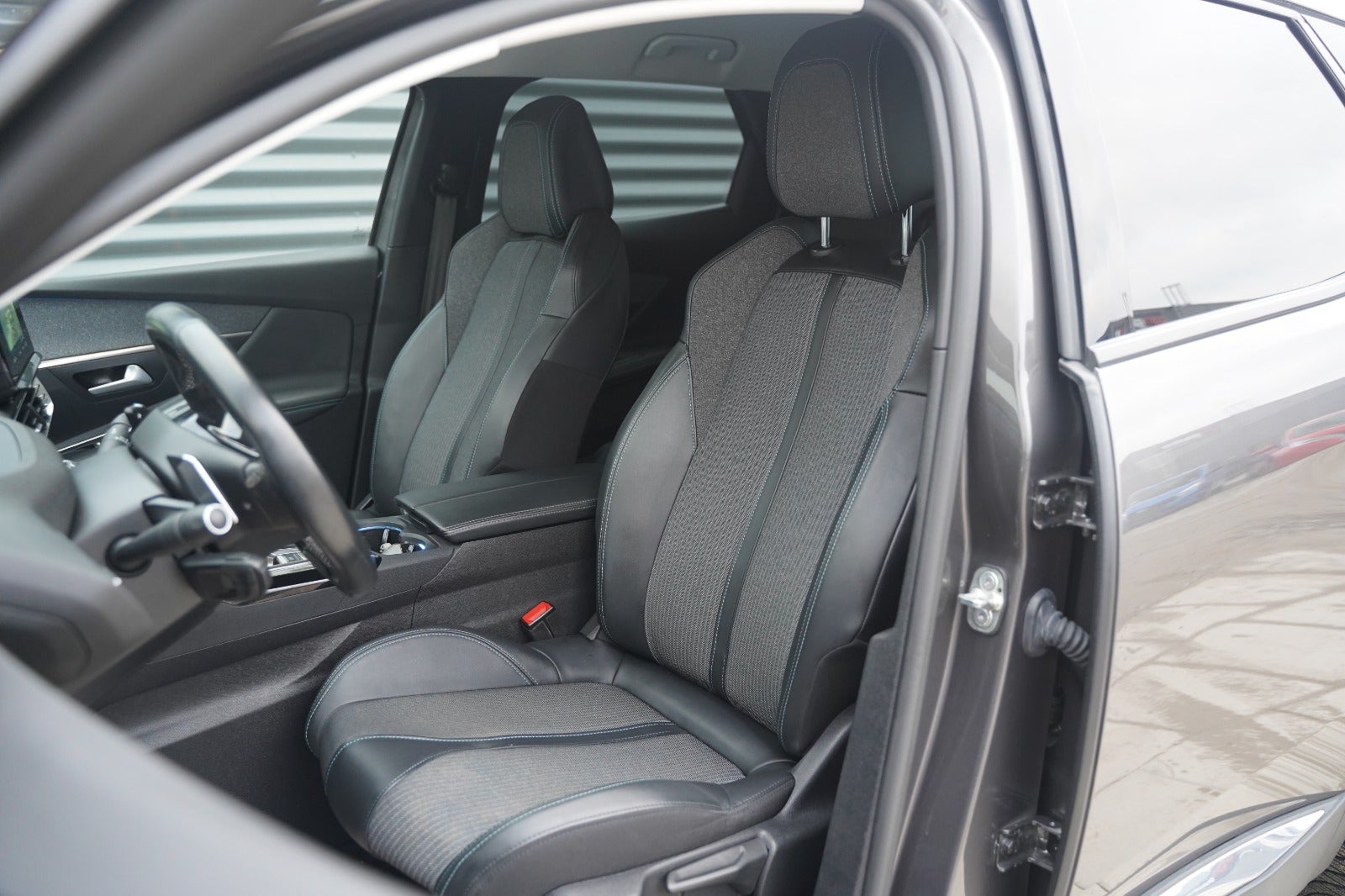 Billede af Peugeot 3008 1,6 Hybrid Allure Pack EAT8