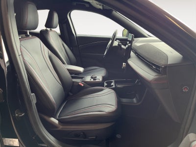 Ford Mustang Mach-E Premium Extended Range Van