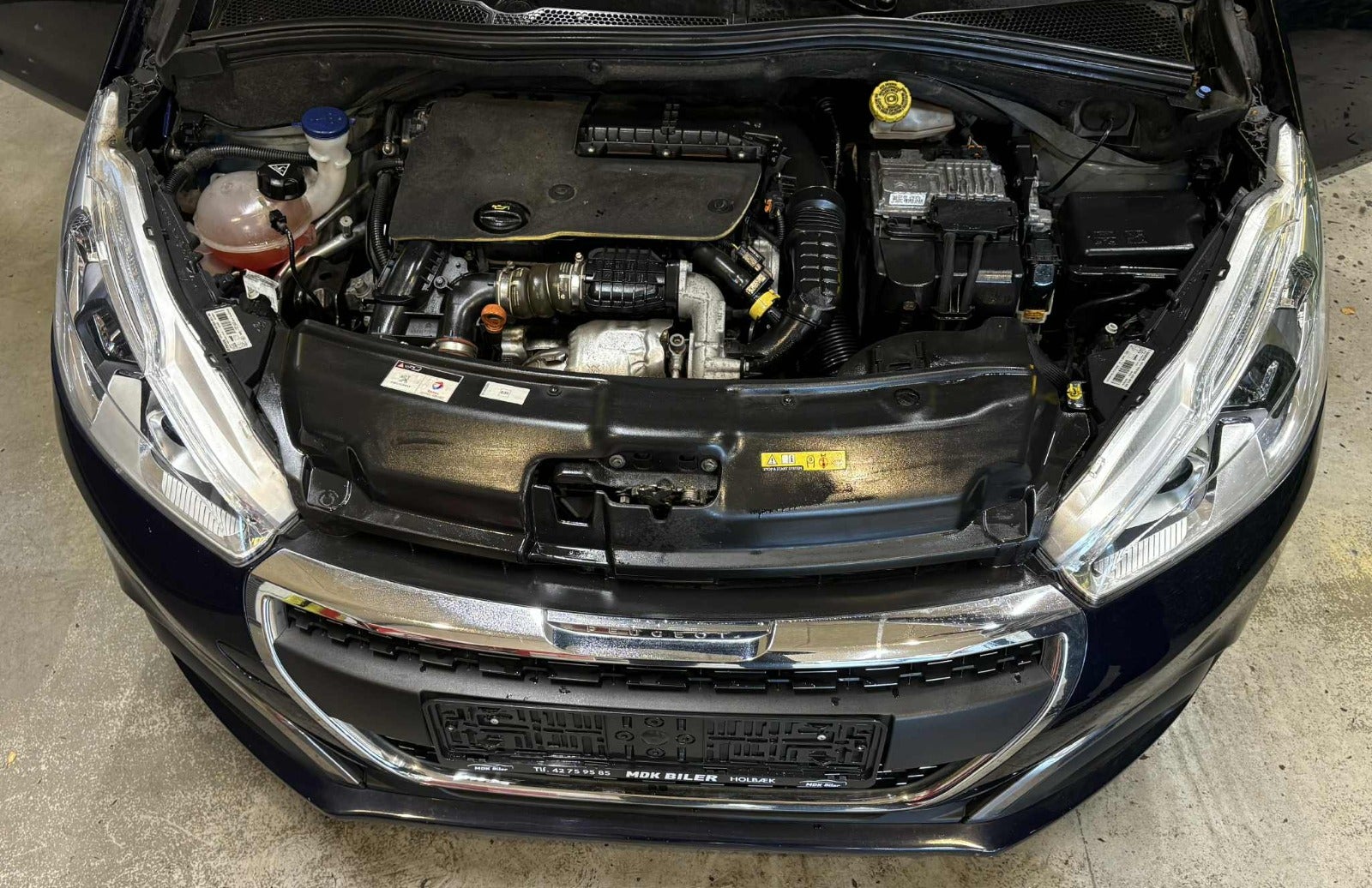 Billede af Peugeot 208 1,6 BlueHDi 100 Allure Sky