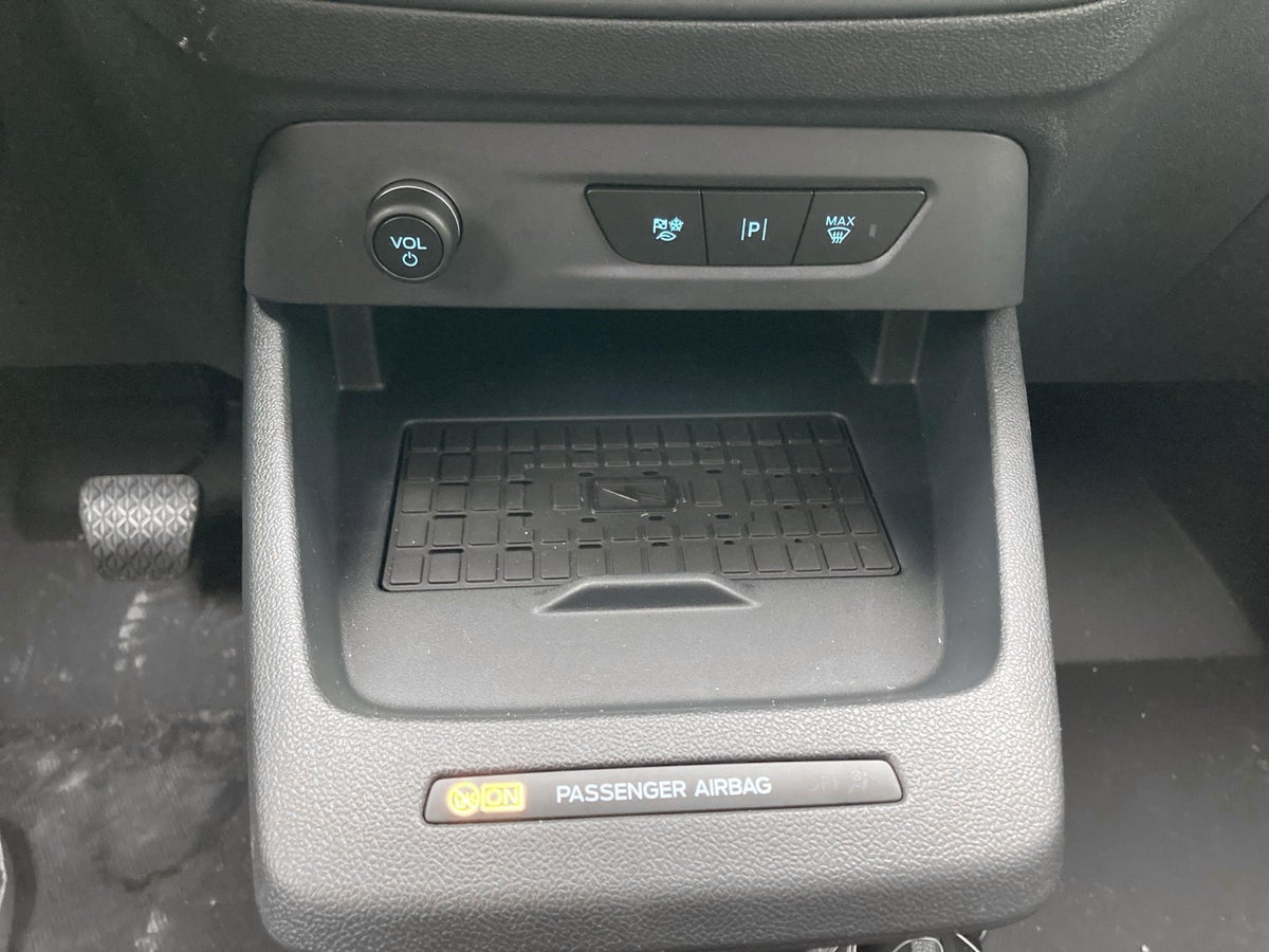 Ford E-Transit Courier Limited billede 11