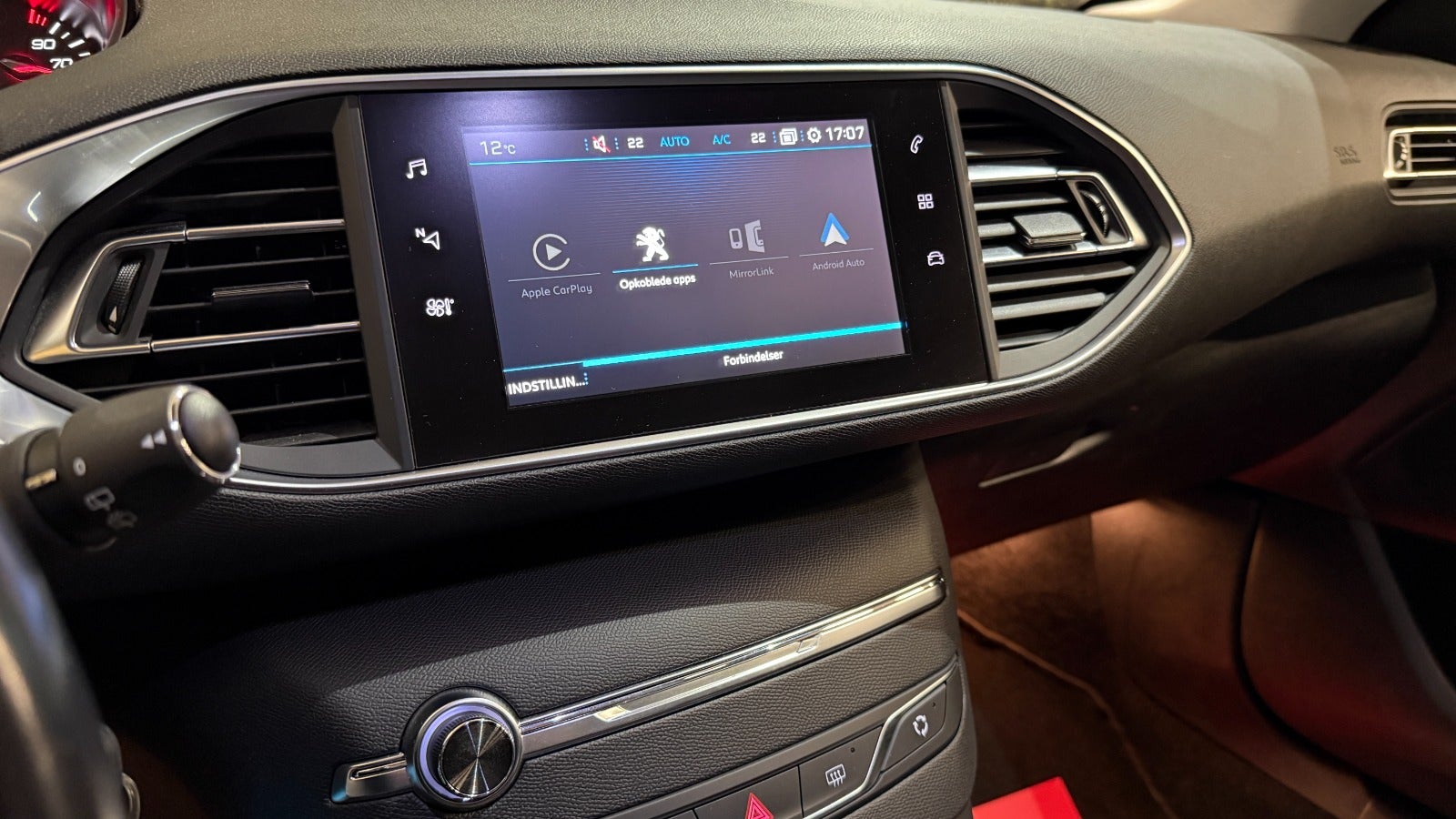 Billede af Peugeot 308 1,2 e-THP 130 Allure Sky