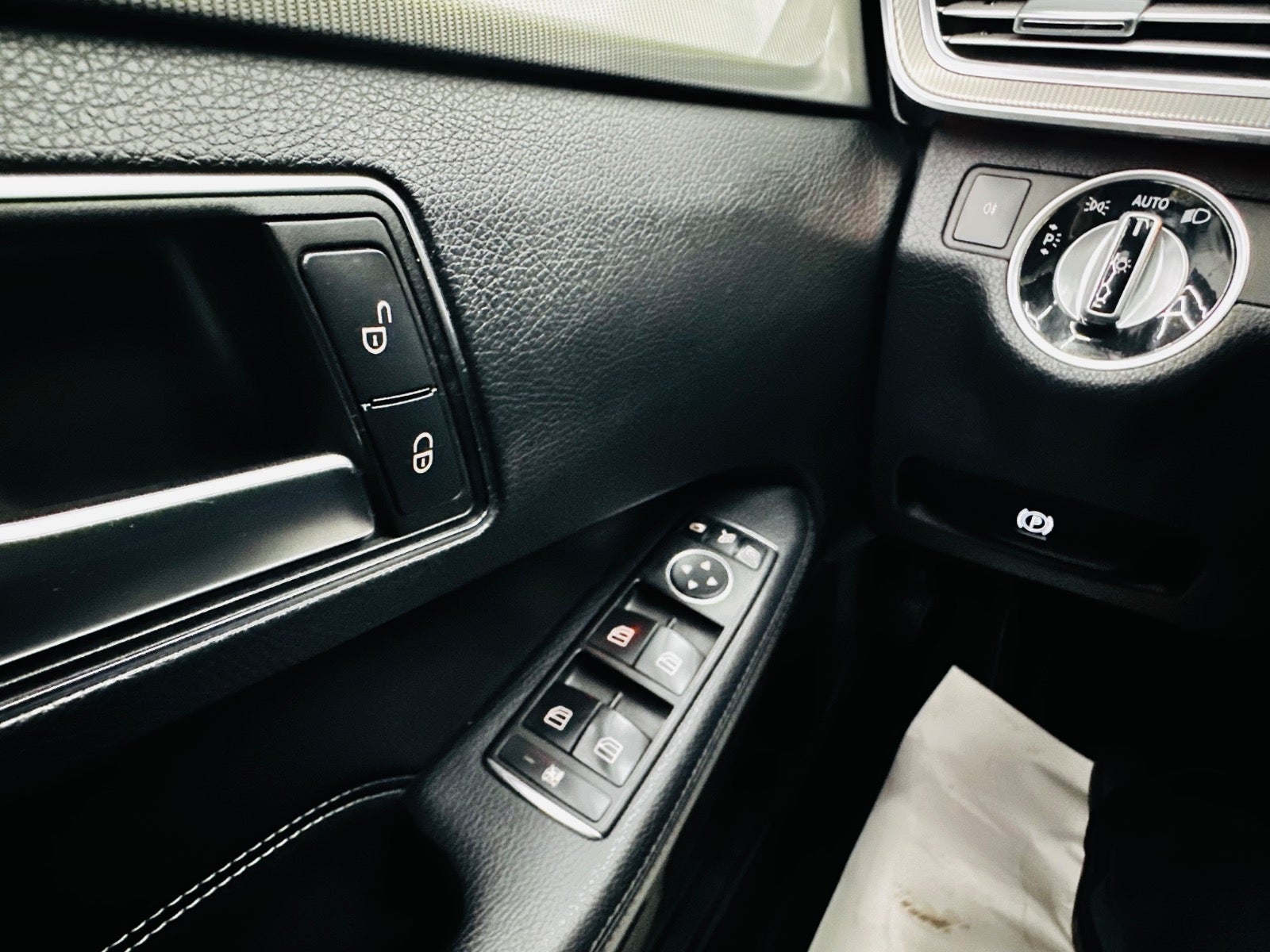 Billede af Mercedes E200 2,2 CDi Avantgarde aut.