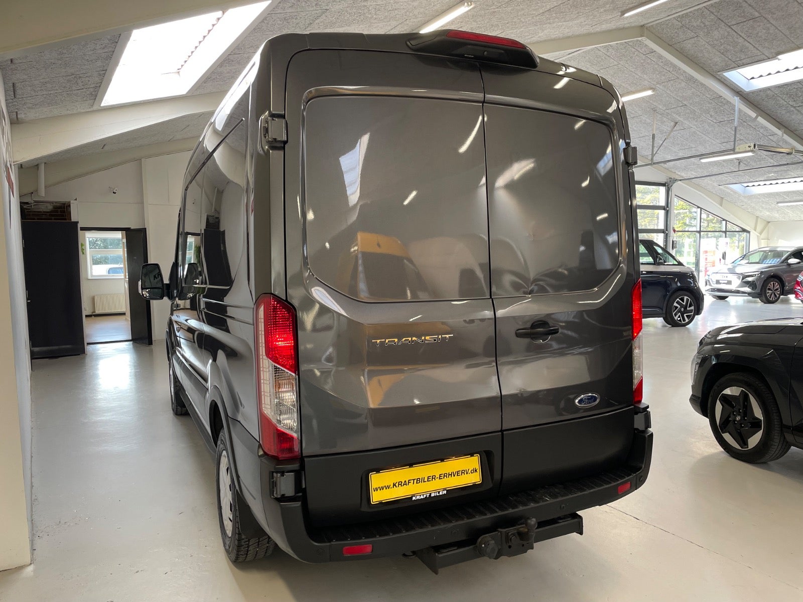 Billede af Ford Transit 350 L2 Van 2,0 TDCi 170 Trend H2 FWD