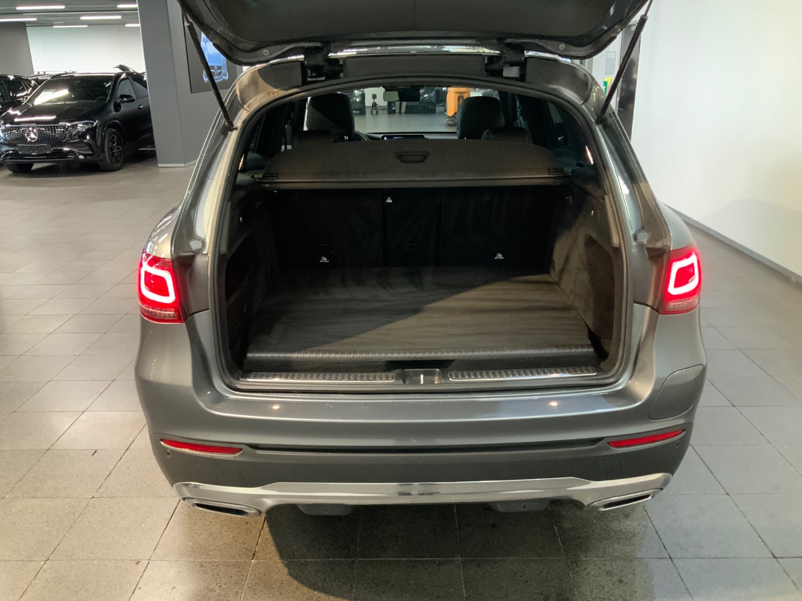 Mercedes-Benz GLC 300 e (6/8)