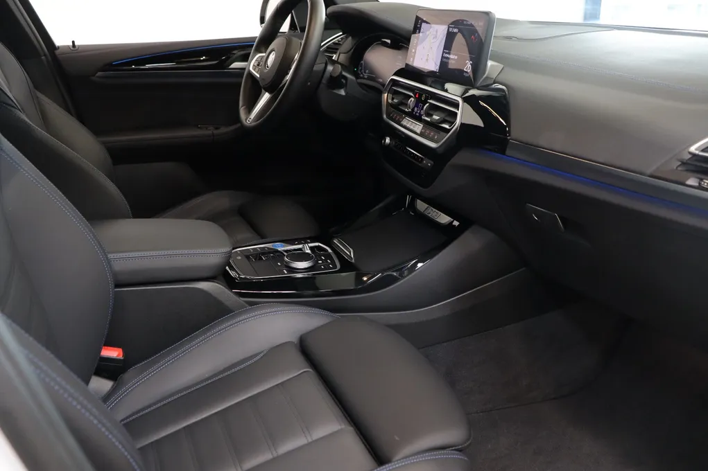 BMW iX3 Charged Plus M-Sport