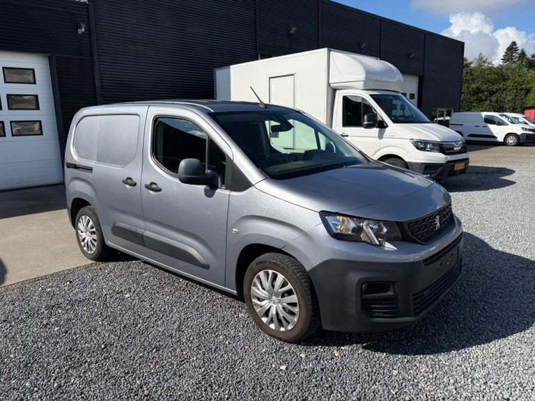 Peugeot Partner BlueHDi 100 L1V2 Plus Van
