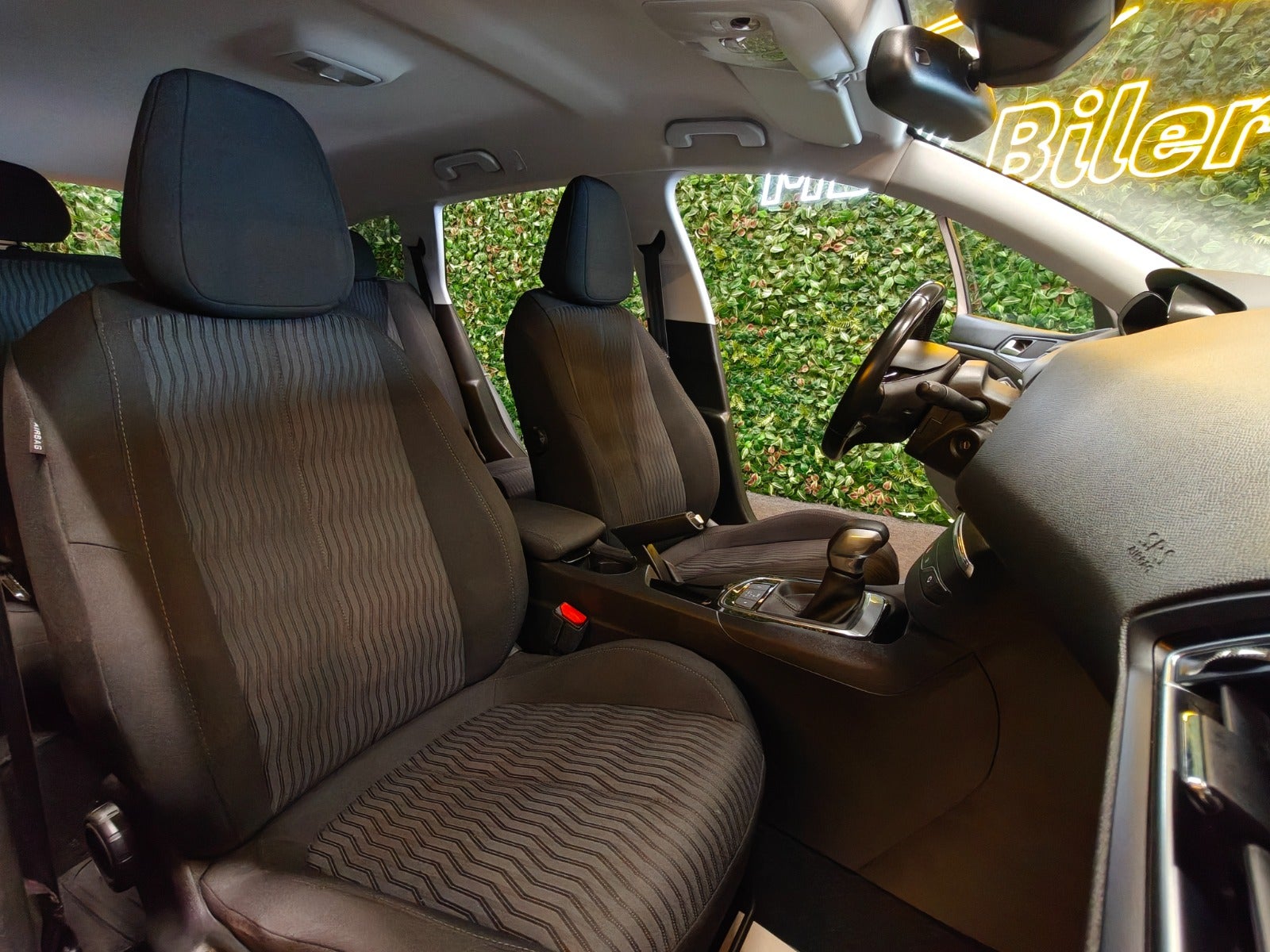 Billede af Peugeot 308 1,2 e-THP 130 Active SW EAT6