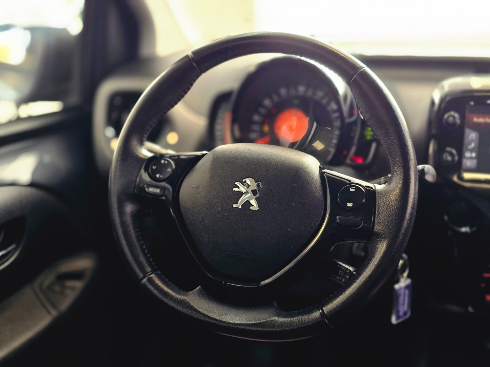 Billede af Peugeot 108 1,0 e-VTi 72 Allure+