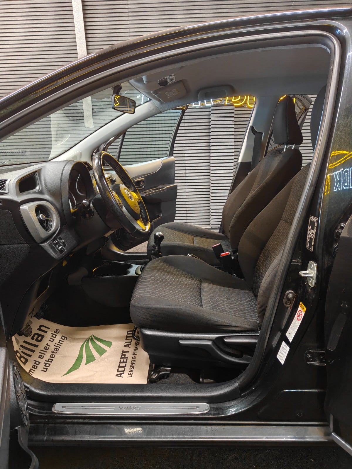 Billede af Toyota Yaris 1,0 VVT-i T1