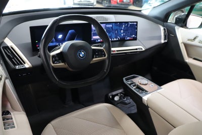BMW iX xDrive40 Fully Charged Sport