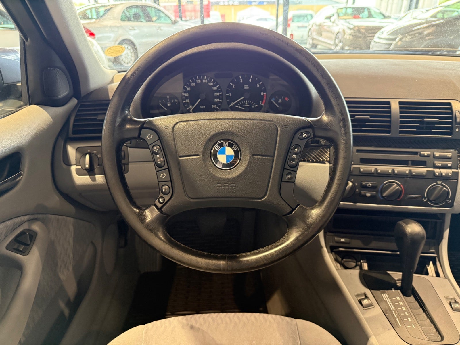 Billede af BMW 318i 1,9 aut.