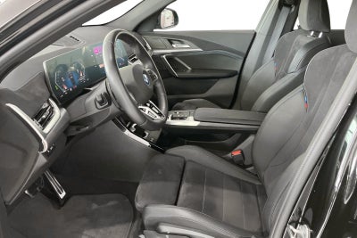 BMW iX2 eDrive20 M-Sport - 4
