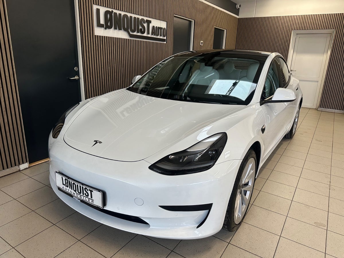 Tesla Model 3 Standard Range+ RWD Tesla Model 3 Standard Range+ RWD