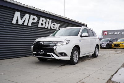 Mitsubishi Outlander 2,4 PHEV Inform+ CVT 4WD 5d