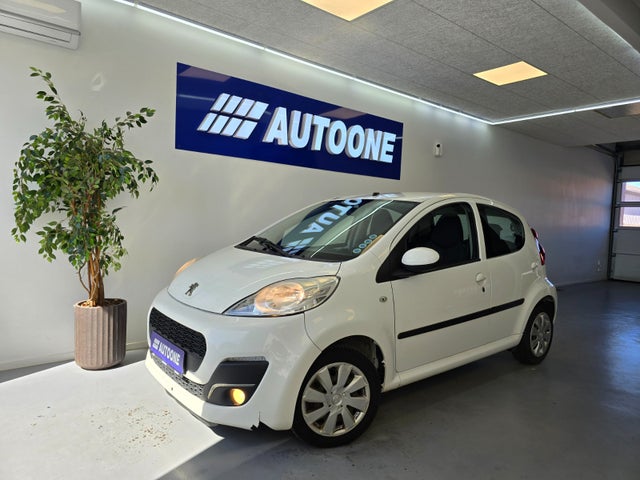 Peugeot 107 1,0 White