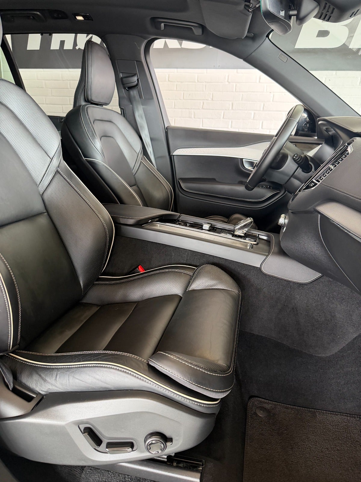 Billede af Volvo XC90 2,0 T8 ReCharge Ultimate Dark aut. AWD 7prs