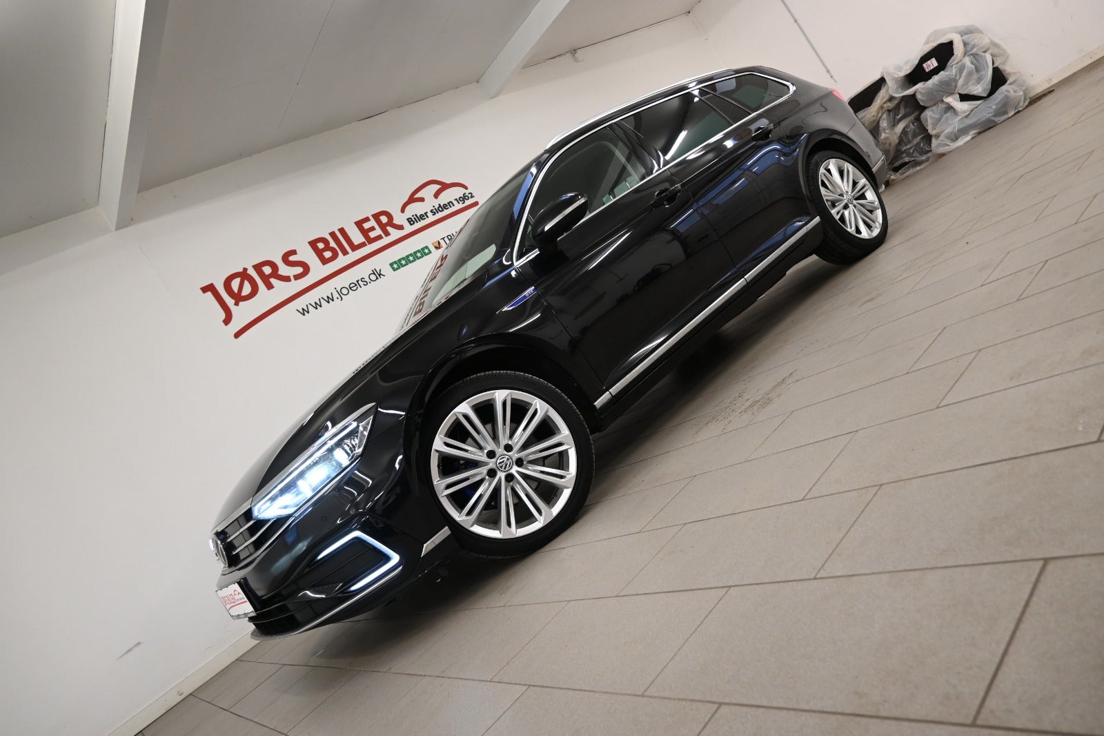 VW Passat GTE+ Pro Variant DSG Van