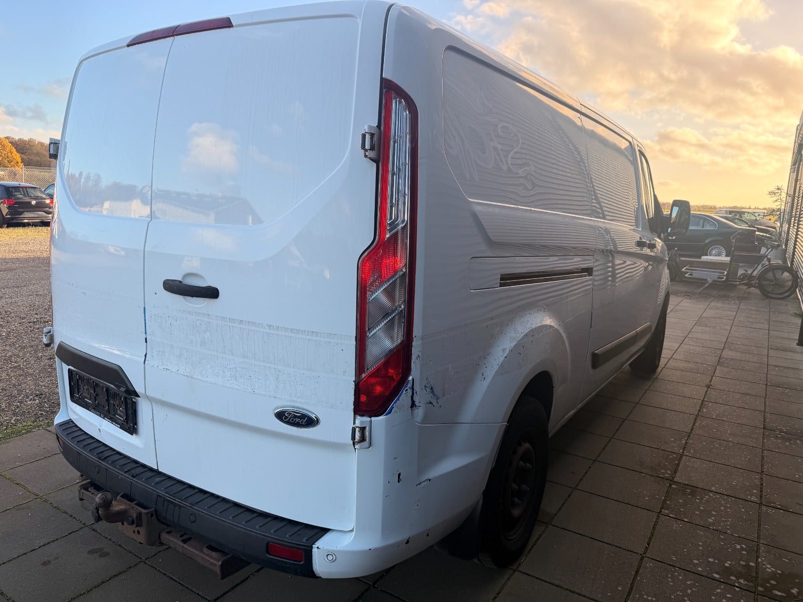 Ford Transit Custom 320 L2, Billede 7