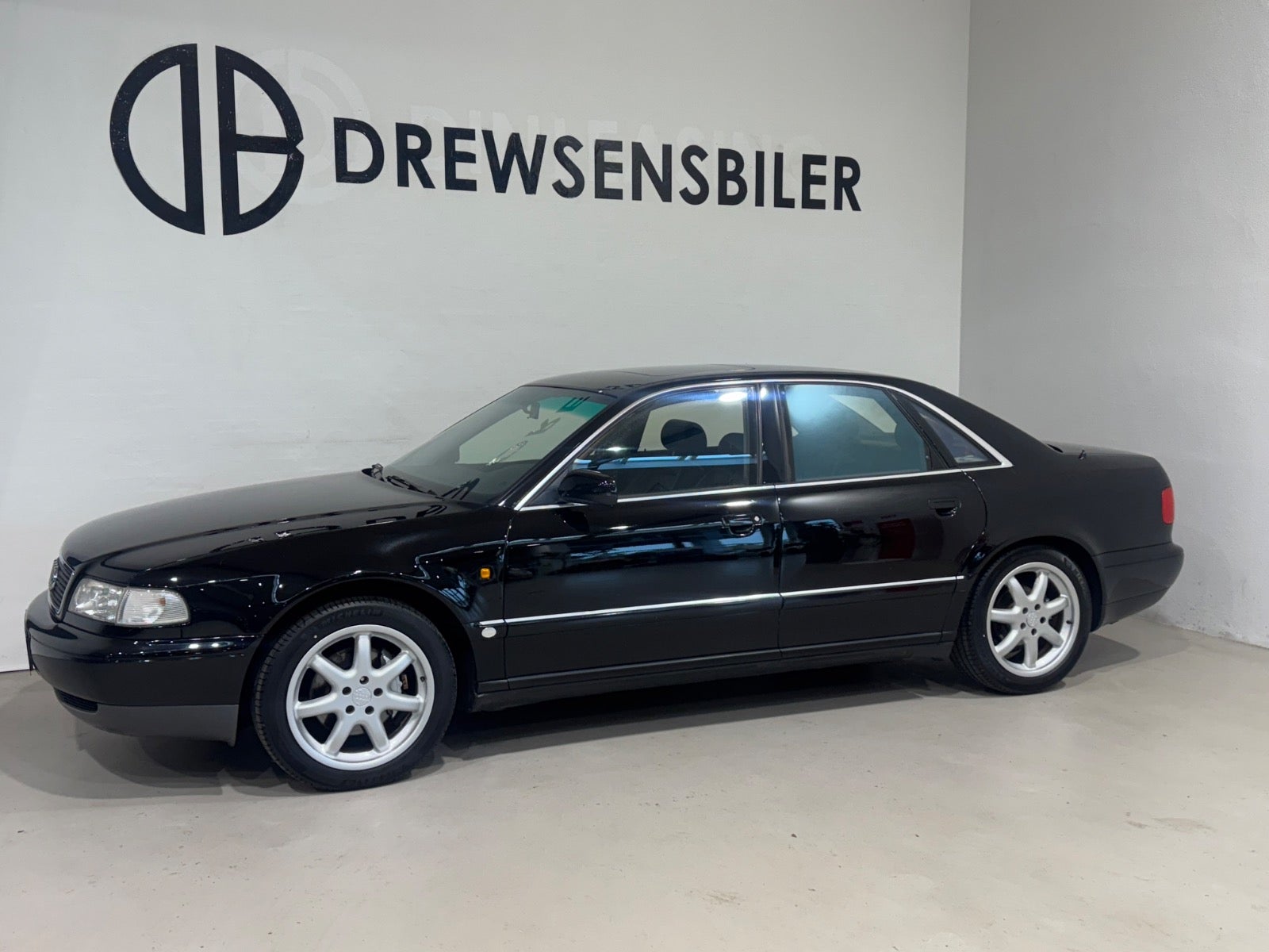 Audi A8 quattro aut.