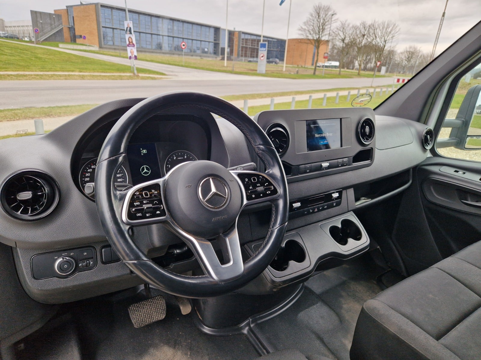 Billede af Mercedes Sprinter 315 2,0 CDi A3 Alukasse m/lift aut. RWD