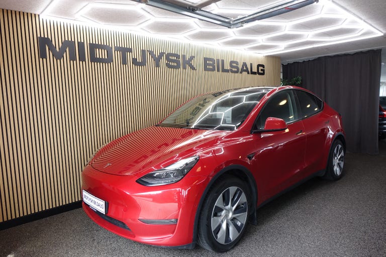 Tesla Model Y Long Range AWD