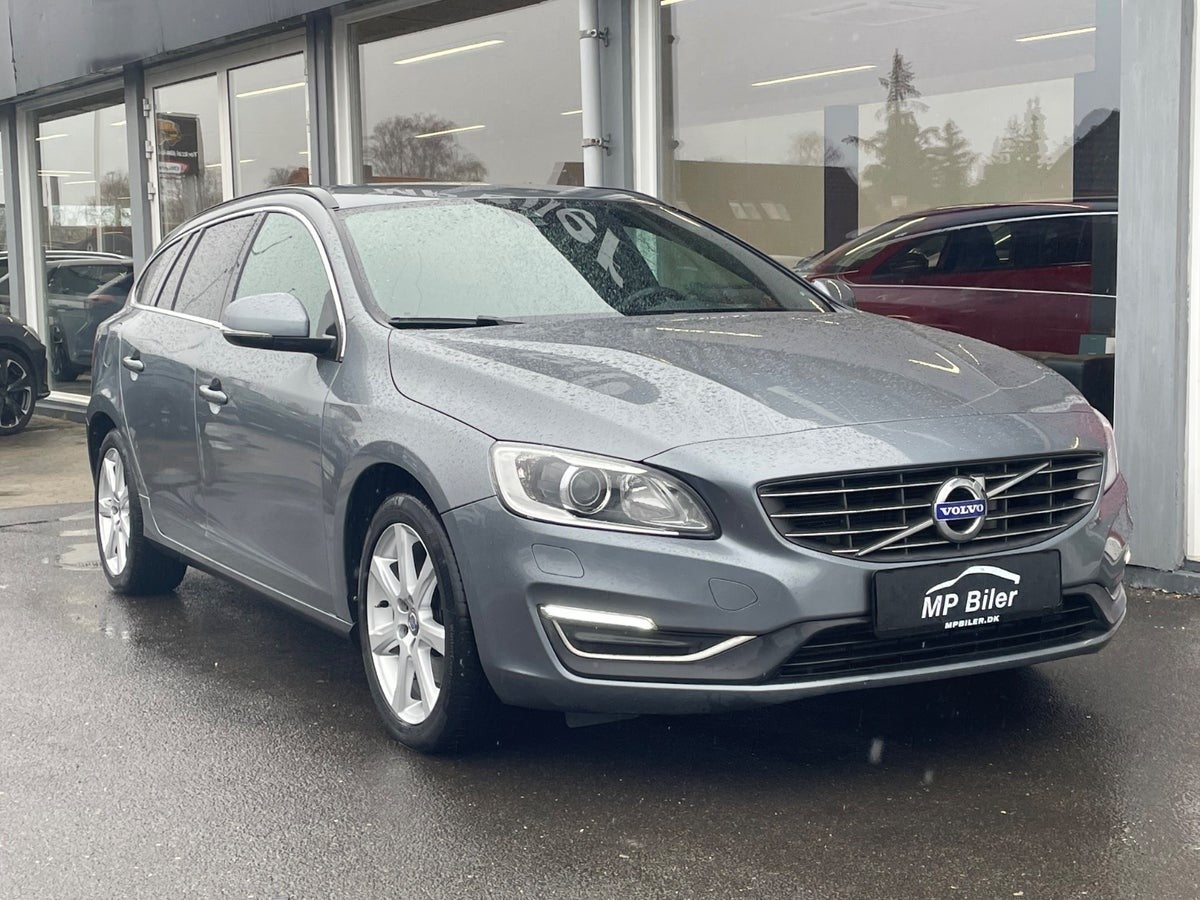 Billede af Volvo V60 2,0 D3 150 Momentum aut. Van