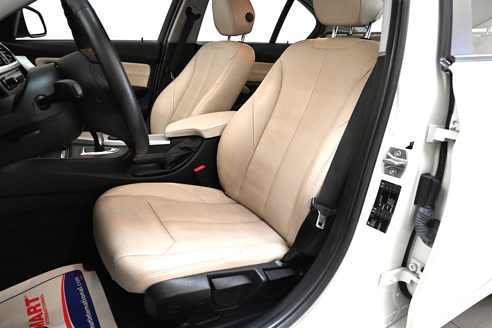 BMW 320i aut.